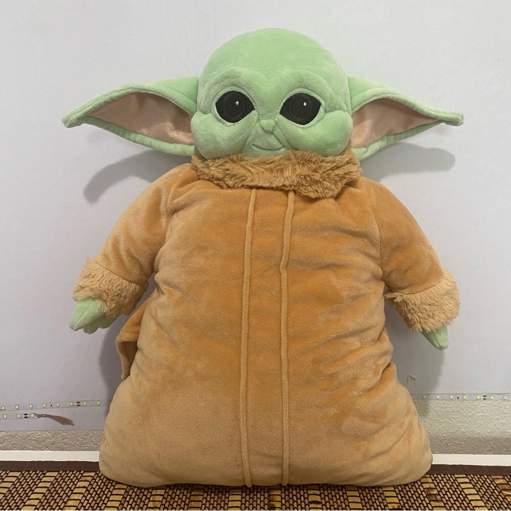 Pillow Pets Star Wars The Child (Grogu/Baby Yoda) plush toy